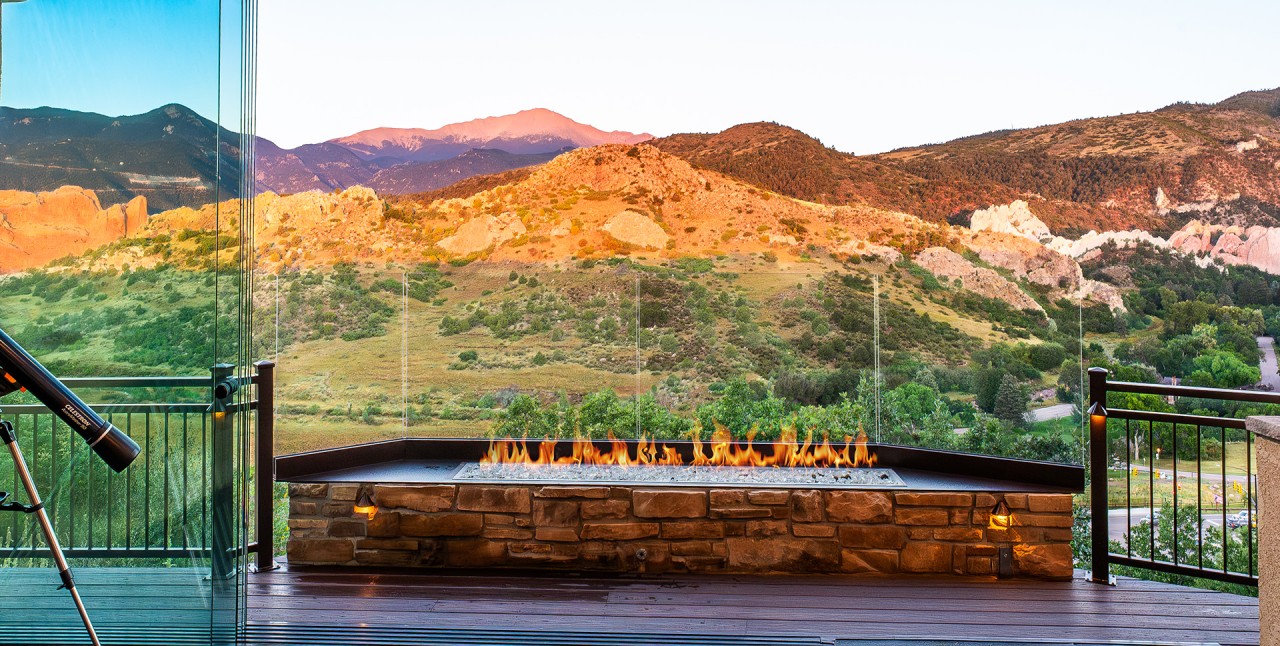 Masterpiece Outdoorliving Signature Fire Rail