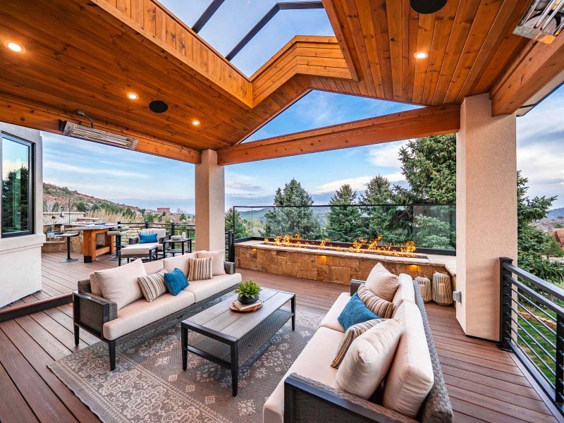 Building Luxury Decks In Colorado